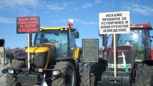 Фермерите влизат в София във вторник ще искат оставките на
