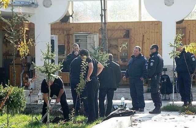 Задържаха петима за кражба в една от къщите на Рашкови