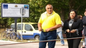 Премиерът Бойко Борисов ще открие обновени пътни участъци по направленията