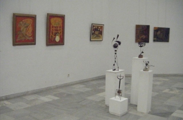 Коледна изложба за 10-годишнината на Ротари клуб - В. Търново