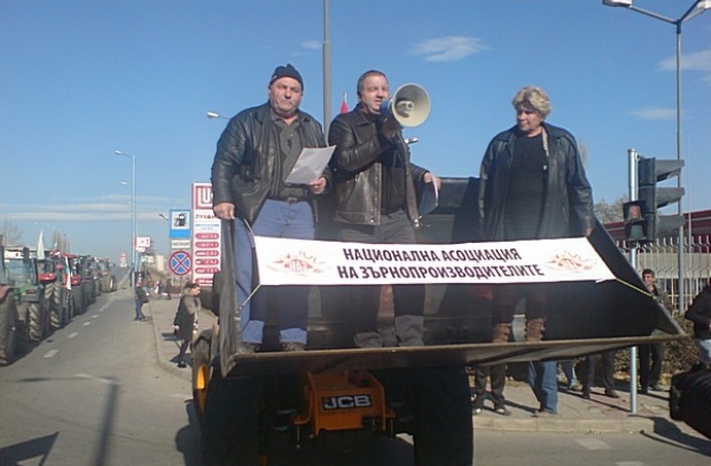 150 пловдивски фермери на протеста в столицата