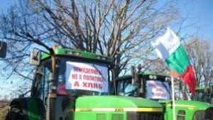 Арендаторът Димитър Катранджиев В земеделието има проблеми но стачката няма
