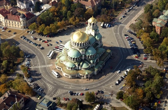 С летящо килимче в небето