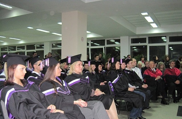 Бъдете внимателни на студентския празник!