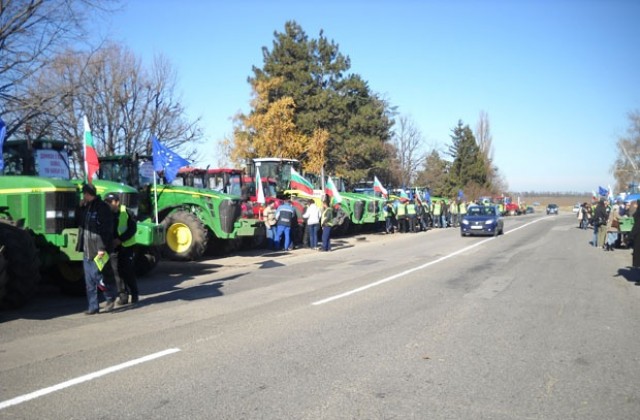 Зърнопроизводителите спират протестите до края на януари 2012 г.