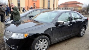 Линкълнът на митрополит Кирил бил купен от дружество Амира 2010