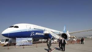 Новият самолет на Боинг счупи два рекорда