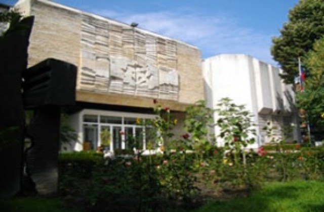 Руснаци протестират пред консулството във Варна