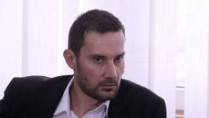 Погасяване на дълг може да се отрази на заплатите в