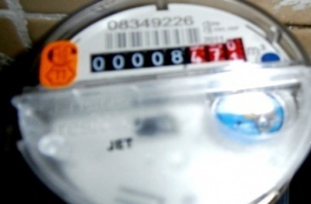 Обират пенсионерки, докато им „сменят” водомерите