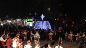 Деца от домовете с Коледен концерт