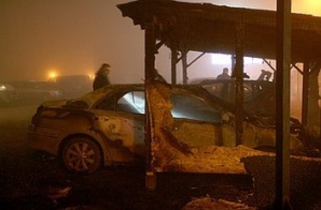 Един задържан за палежи и нови три опожарени коли на охраняем паркинг в София