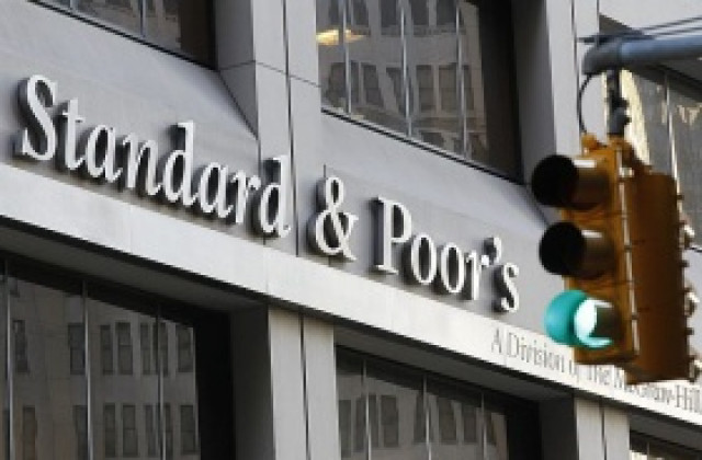 S&P прогнозира лека рецесия в еврозоната