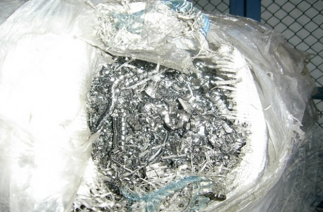 Над 3 тона метални отпадъци задържаха на ГКПП - Капитан Петко войвода