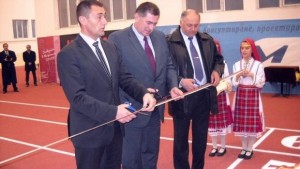 Свилен Нейков откри реновираната зала по лека атлетика