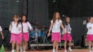 Деца изнасят концерти в рамките на Коледния фестивал