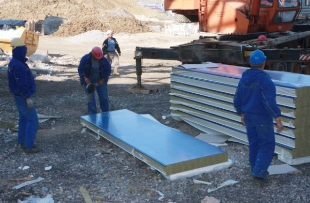 Погват работодателите, принудили служителите си да работят по празниците