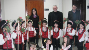 Коледари гостуваха на кмета на Силистра