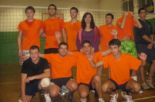 Коледен волейболен турнир в Белоградчик