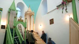 Ремонтират Малката джамия