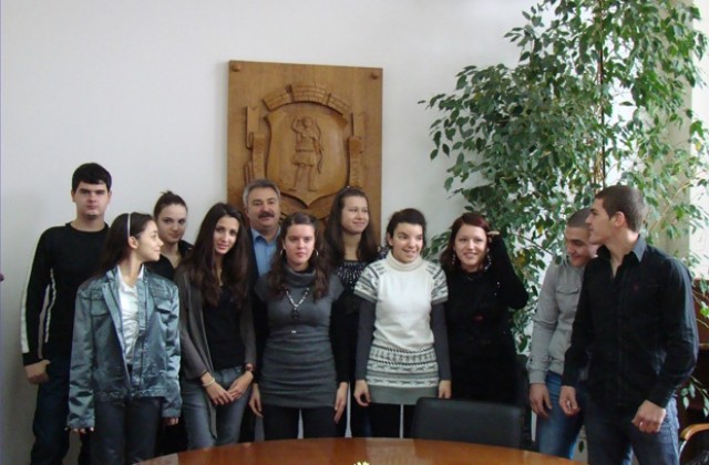 Община Монтана уважава даровитите си деца