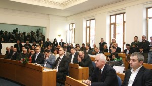 Фирмите ангажирани с почистването на снега отговарят и за подлезите