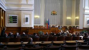 Местни атакисти призовават отцепниците да напуснат Парламента