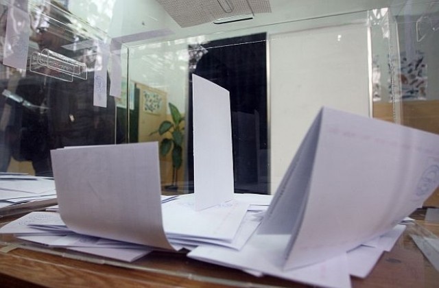 Парламентарната 2011 година - избори 2 в 1, мнозинство ад хок и пенсионна реформа