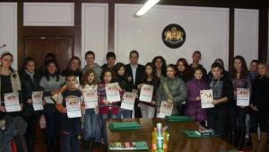 13 деца с награди от конкурс против агресията в Г