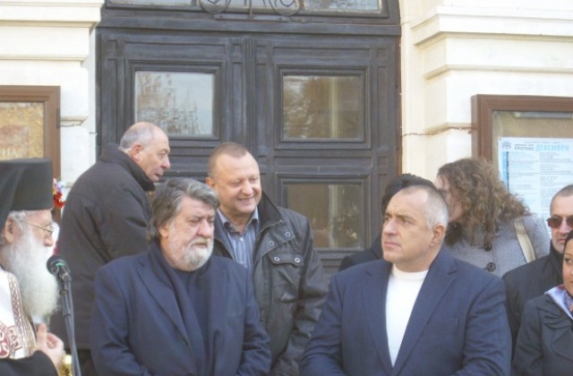 В.Рашидов смъмри изпълнителя на ремонта на Операта за некачествена работа