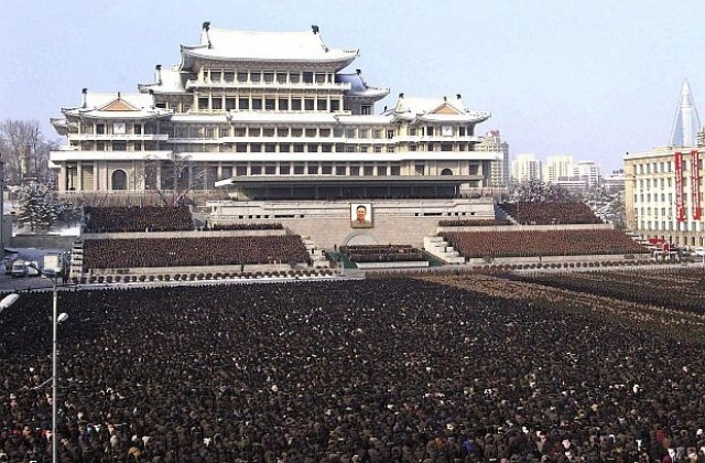 В Пхенян тече заключителната церемония за прощаване с Ким Чен-ир