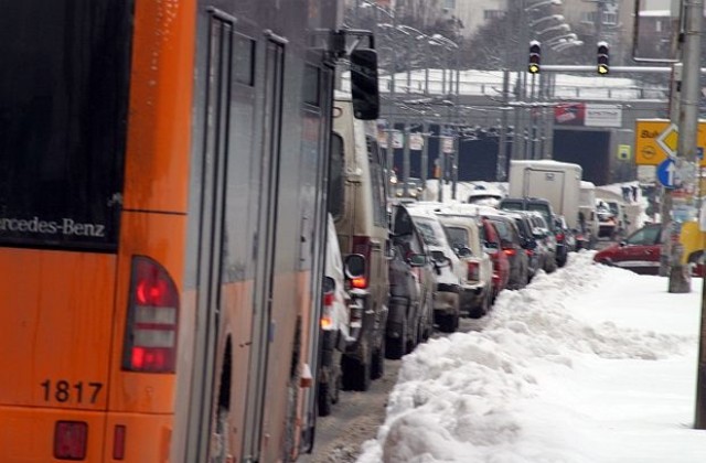 Градският транспорт в София ще работи по специални разписания в празничните дни