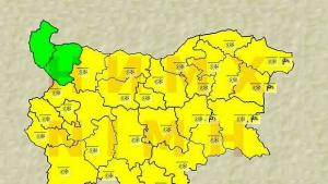Жълт код в почти цялата страна заради сняг и поледица