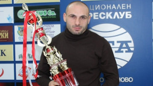 Избраха Стъки за Боец на годината на Федерацията по ММА