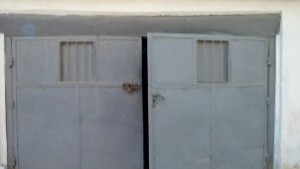 Таксата за гаражи пада с един лев