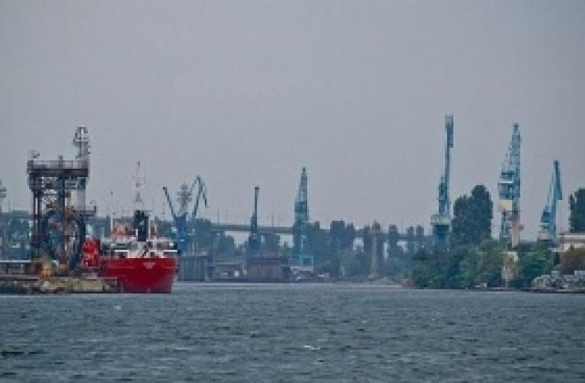 Пристанище Варна с рекорд в обработените товари