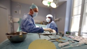 Няма паника сред варненки със силиконови импланти