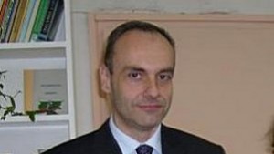 ПРЕДАЙ НАТАТЪК Наследник на Ботев готви антология за живота и