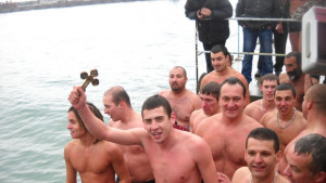Студент извади кръста в Балчик в ритуала се включи и