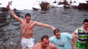 Даниел Атмаджов се пребори за кръста в Дряново