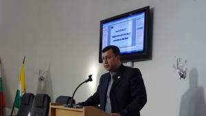 Община Павликени няма да вдига местните данъци готви съкращения в