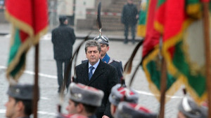 Отслужиха традиционния Богоявленски водосвет на бойните знамена