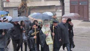 20годишен студент извади кръста на Богоявление в Ловеч