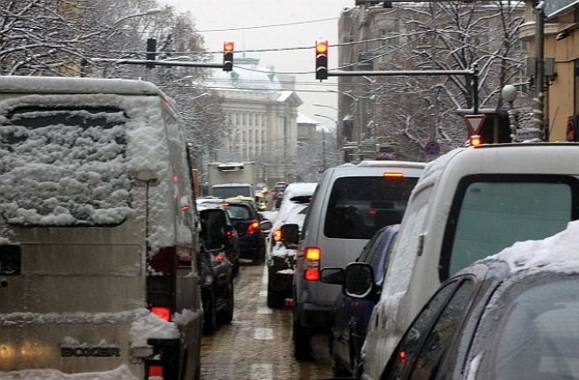 Градският транспорт в София се движи по график