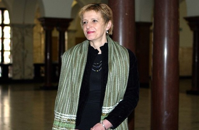 Почина Теодора Захариева