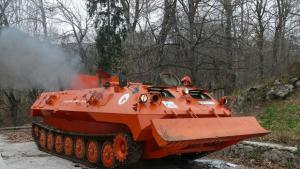 Блокираните туристи и тази вечер ще нощуват в хижа Бряновщица