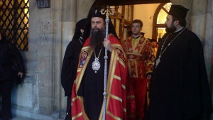 Донесоха в Пловдив частица от мощите на витлеемските младенцимъченици