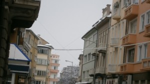 Внимавайте когато минавате край сгради