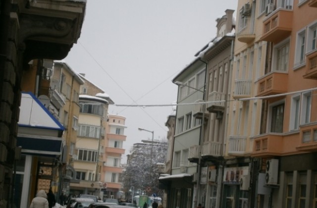 Внимавайте, когато минавате край сгради!