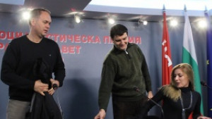 БСП Изискването за нивомери по бензиностанциите до март ще доведе